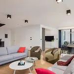 Vivi Rent - Old Olive V
