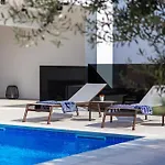Vivi Rent - Old Olive V Villa *